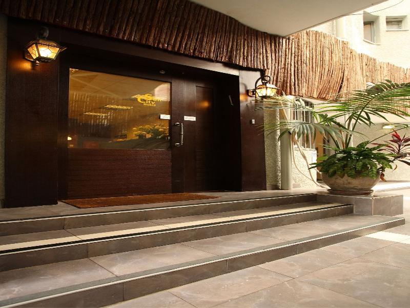 Sun City Hotel Tel Aviv Exteriör bild